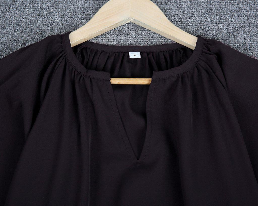 Chic Notched Neckline Short Sleeve Black Top