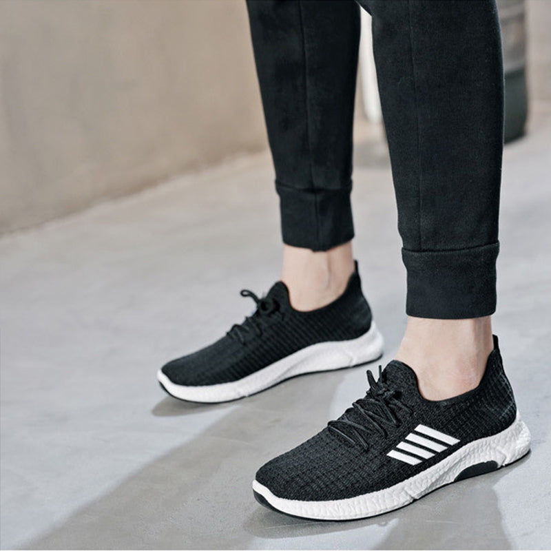 Men's Non-slip Fly Woven Walking Shoes