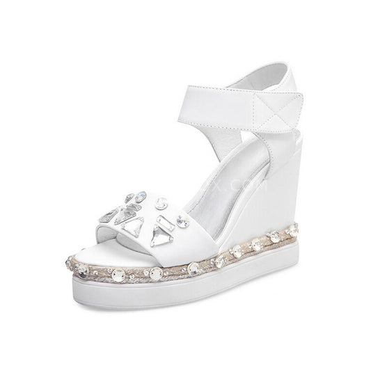 Sponge cake with sandals