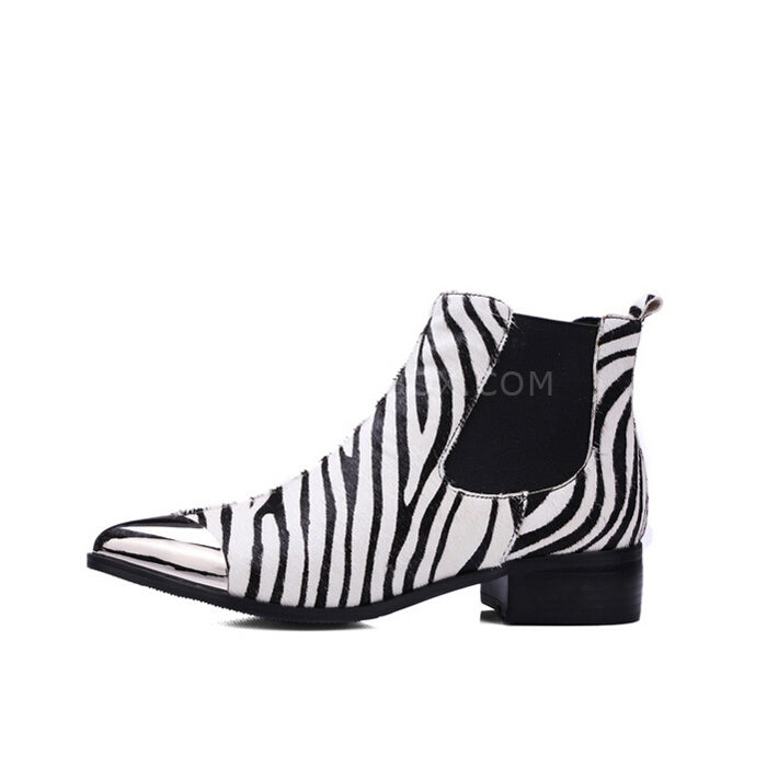 Zebra pointed short boots