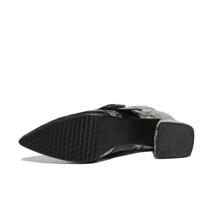 Serpentine color belt buckle Chelsea boots
