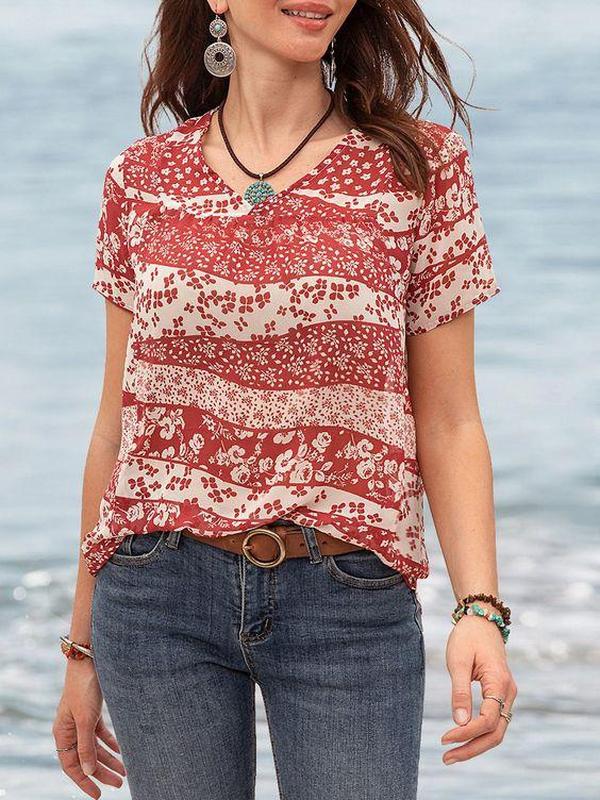 Chic Print V-Neck Short Sleeve Top