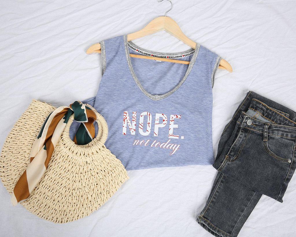 Comfy V-Neck Print Sleeveless Top